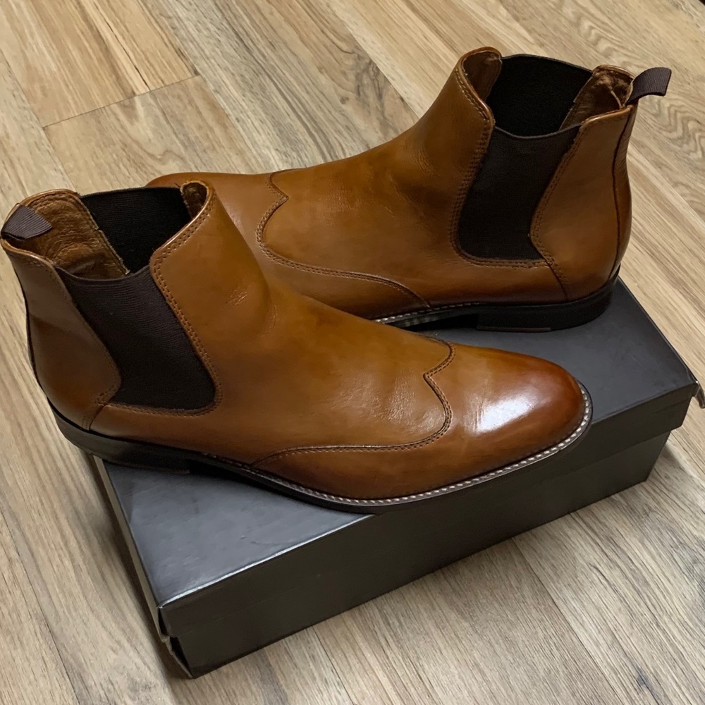 Men’s Tasso Elba Chelsea leather boot.